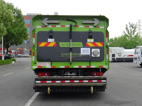 程力重工牌CLH5180TXCE6型吸尘车