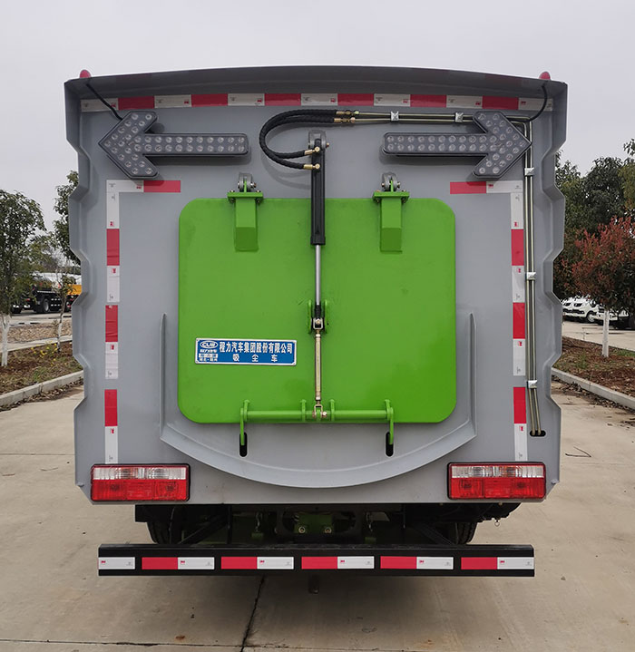程力牌CL5070TXC6QZ型吸尘车