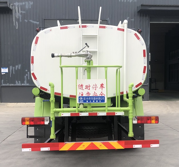 程力威牌CLW5180GPS6DX型绿化喷洒车