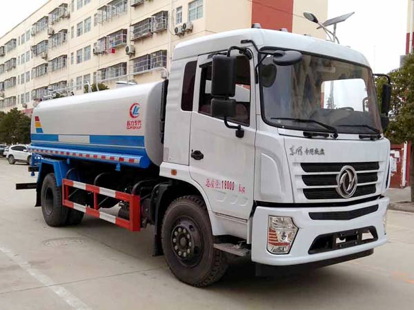 程力威牌CLW5180GPSZD6型绿化喷洒车