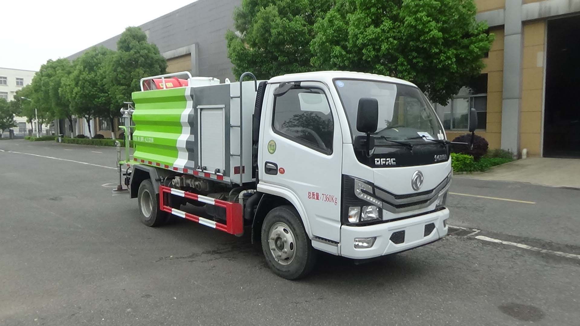 程力重工牌CLH5070TDYD6型多功能抑尘车