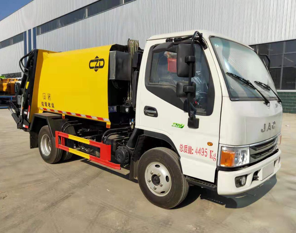 程力威牌CLW5040ZYS6CD型压缩式垃圾车