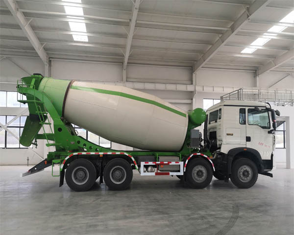 程力牌CL5310GJB6ST型混凝土搅拌运输车